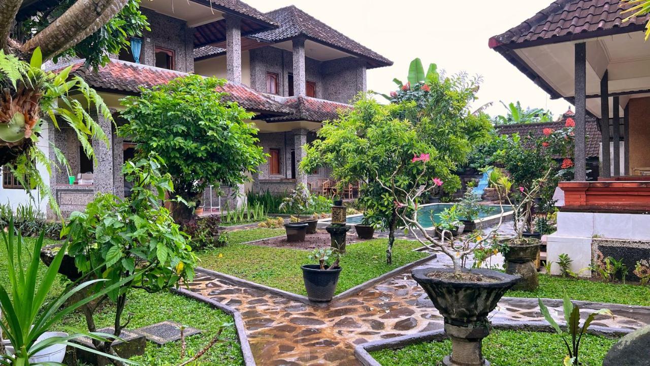 Gusti Home Stay Ubud Eksteriør bilde