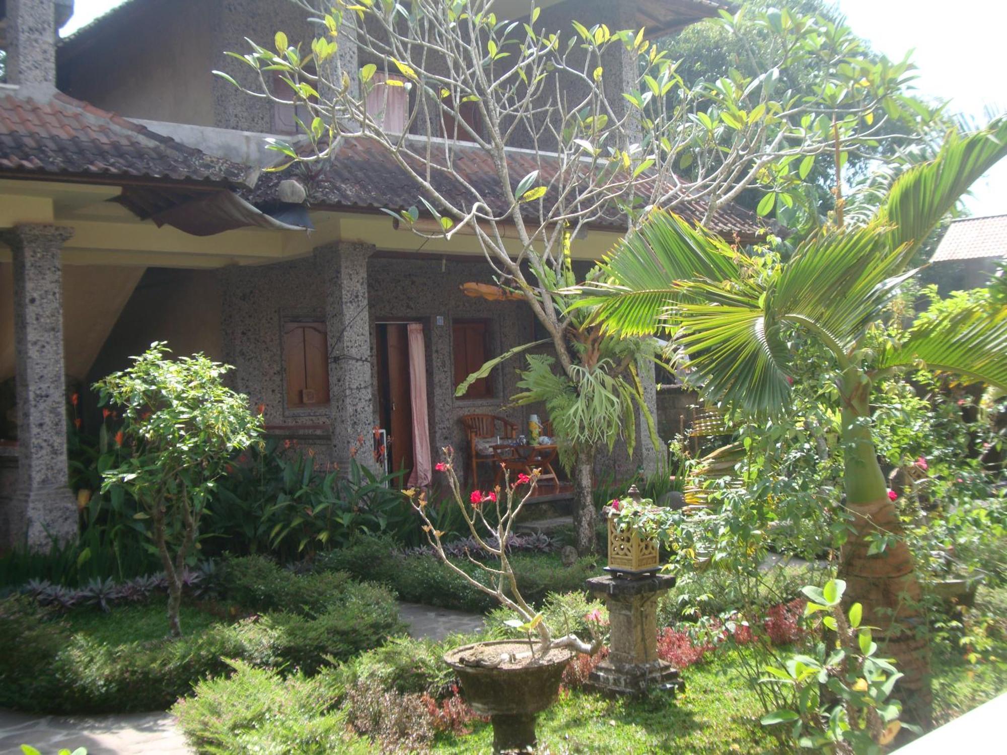 Gusti Home Stay Ubud Eksteriør bilde