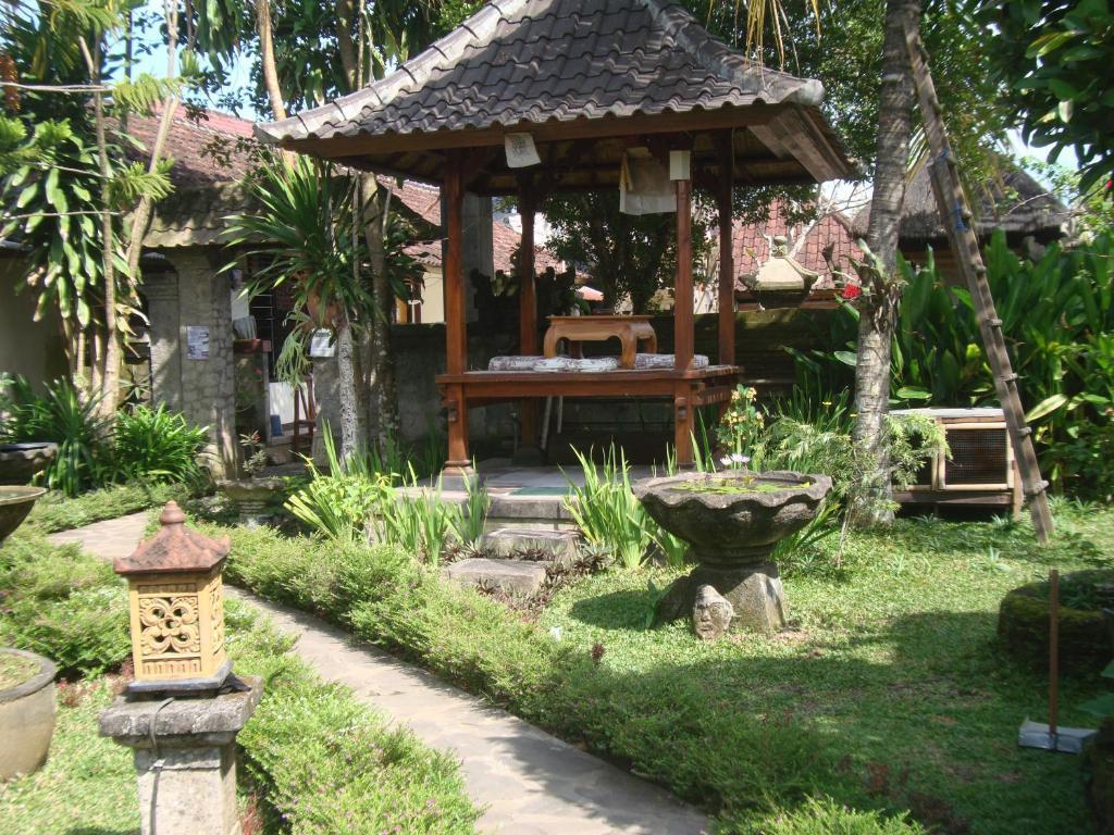 Gusti Home Stay Ubud Eksteriør bilde